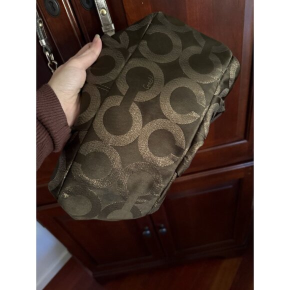 Coach Green Jacquard Print Shoulder Bag With Brass Hardware - Picture 6 of 8